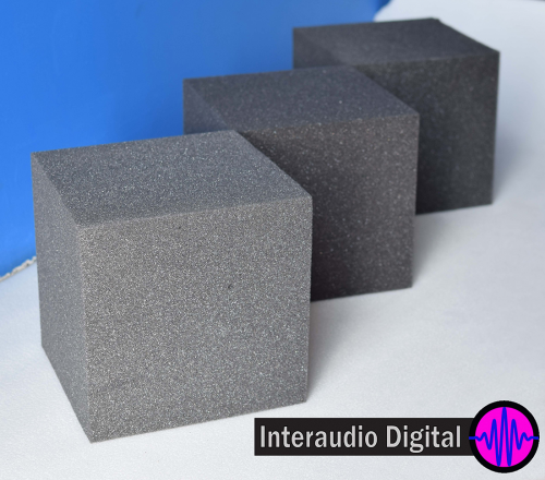 Cubos de espuma acústica
